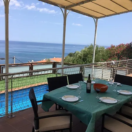 Climatisee Avec Piscine Chauffee Vue *