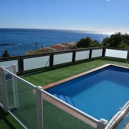 Villa Con Aire Acondicionado, Piscina Climatizada Y Vistas Al Mar Llanca